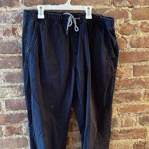 Black Aeropostale pants size M.
